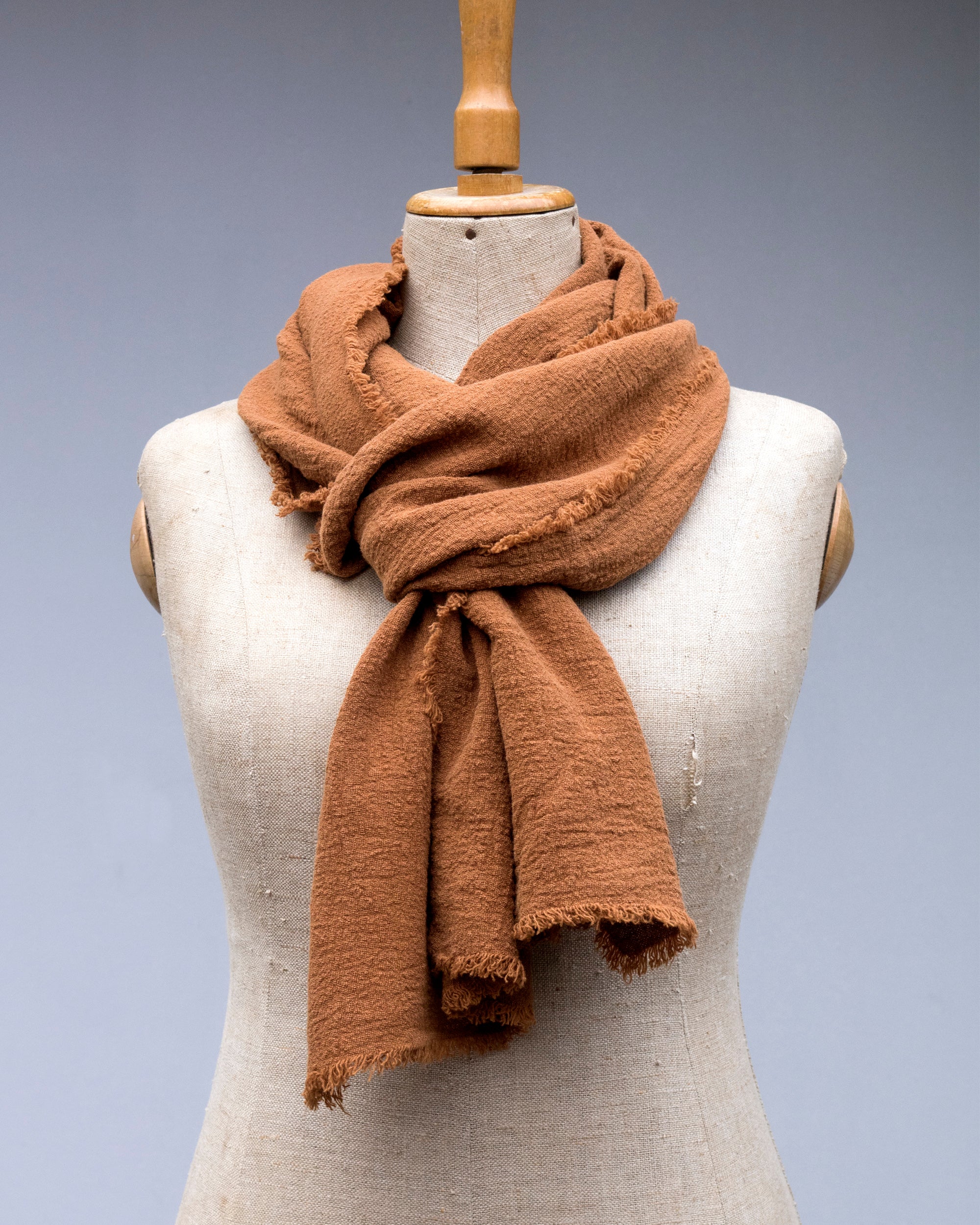 Unisex šál ze lněného krepu v odstínu Glazed Ginger