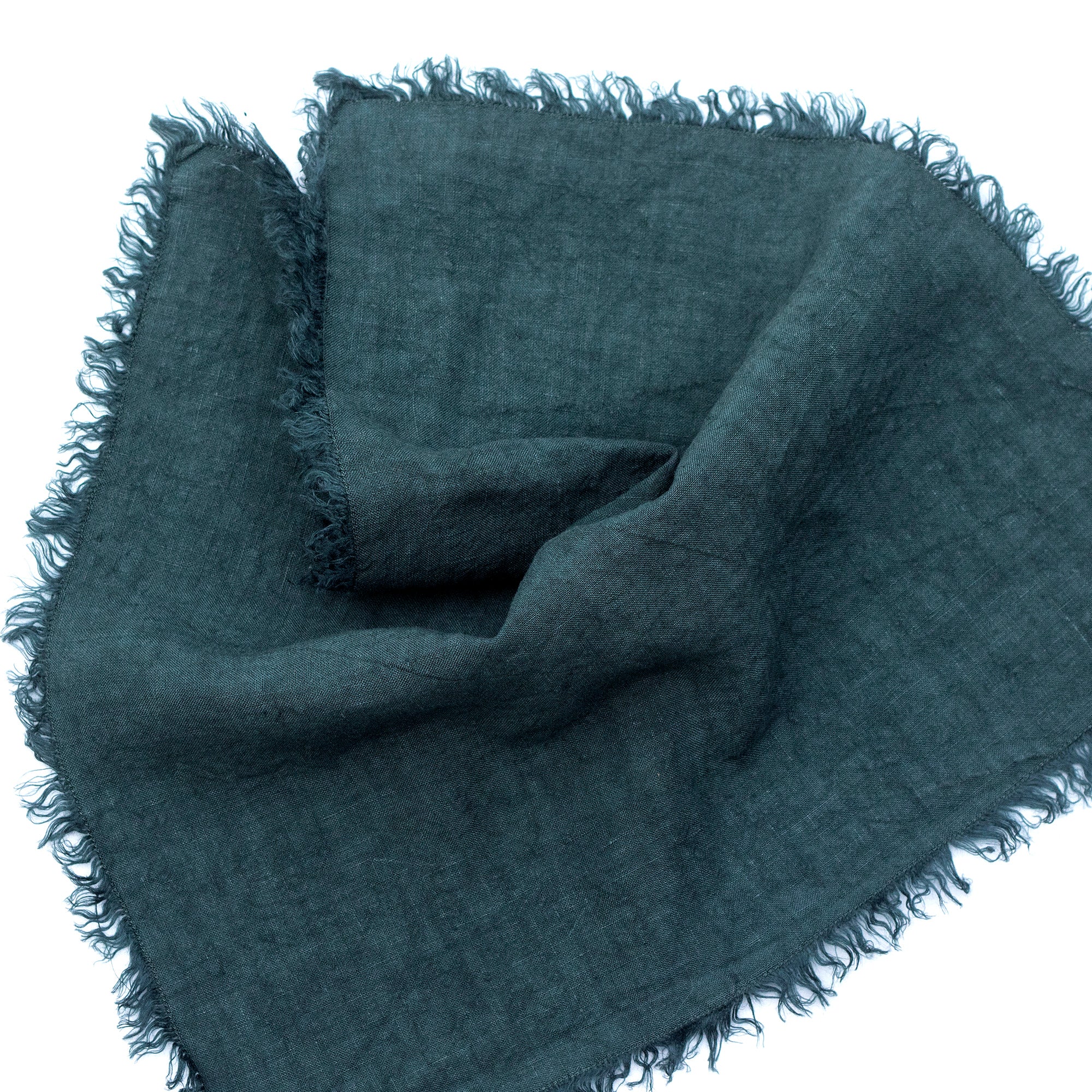 Sada čtyř jídelních ubrousků s třepením v odstínu Silver Pine