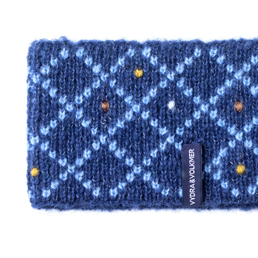 Alpaca & Silk žakárová čelenka s vyšívanými puntíky / modrá