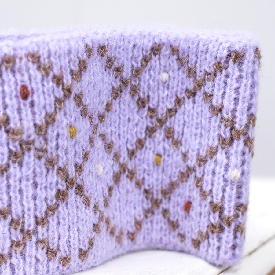 Alpaca & Silk žakárová čelenka s vyšívanými puntíky / levandulová