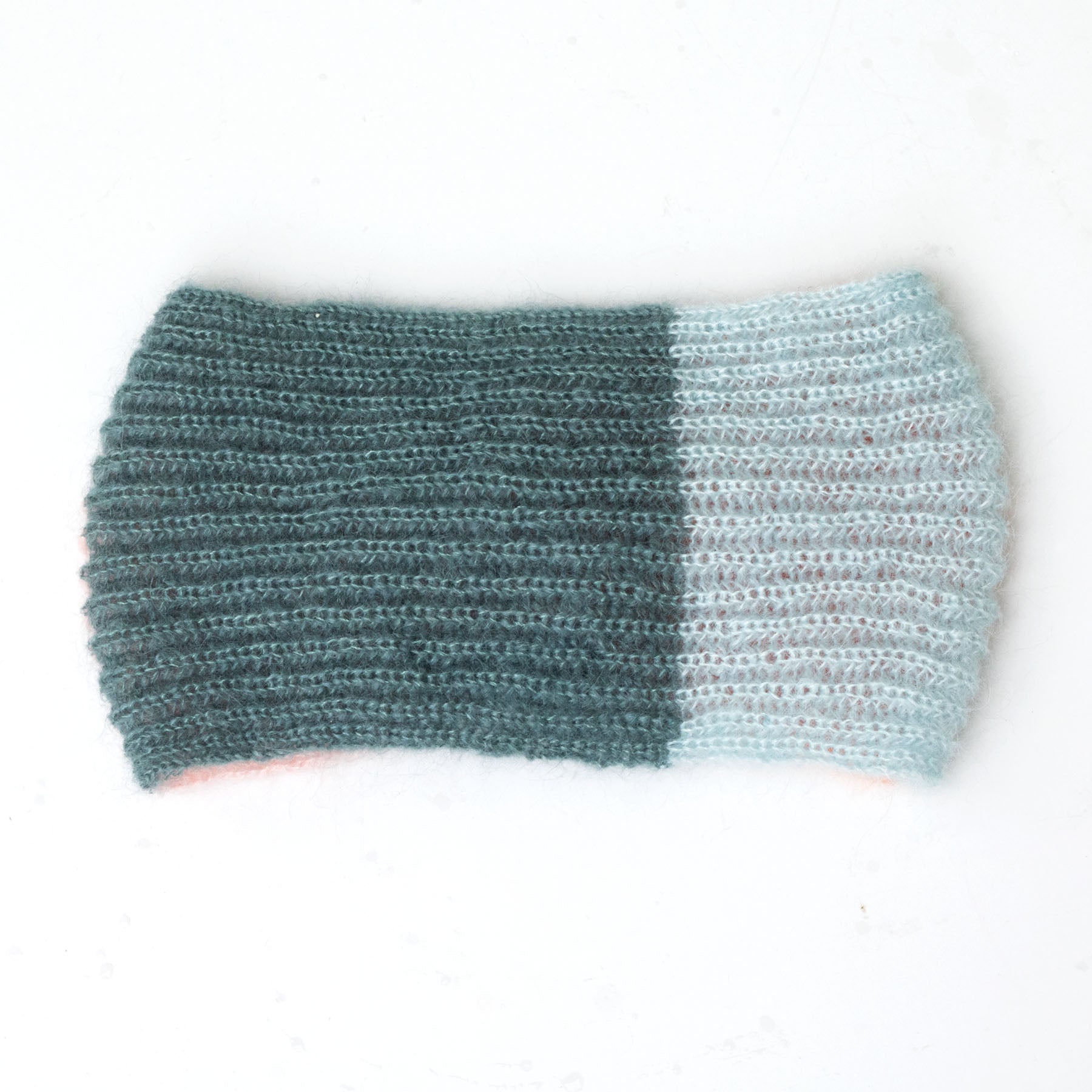 Čelenka z mohéru a hedvábí / barevné bloky