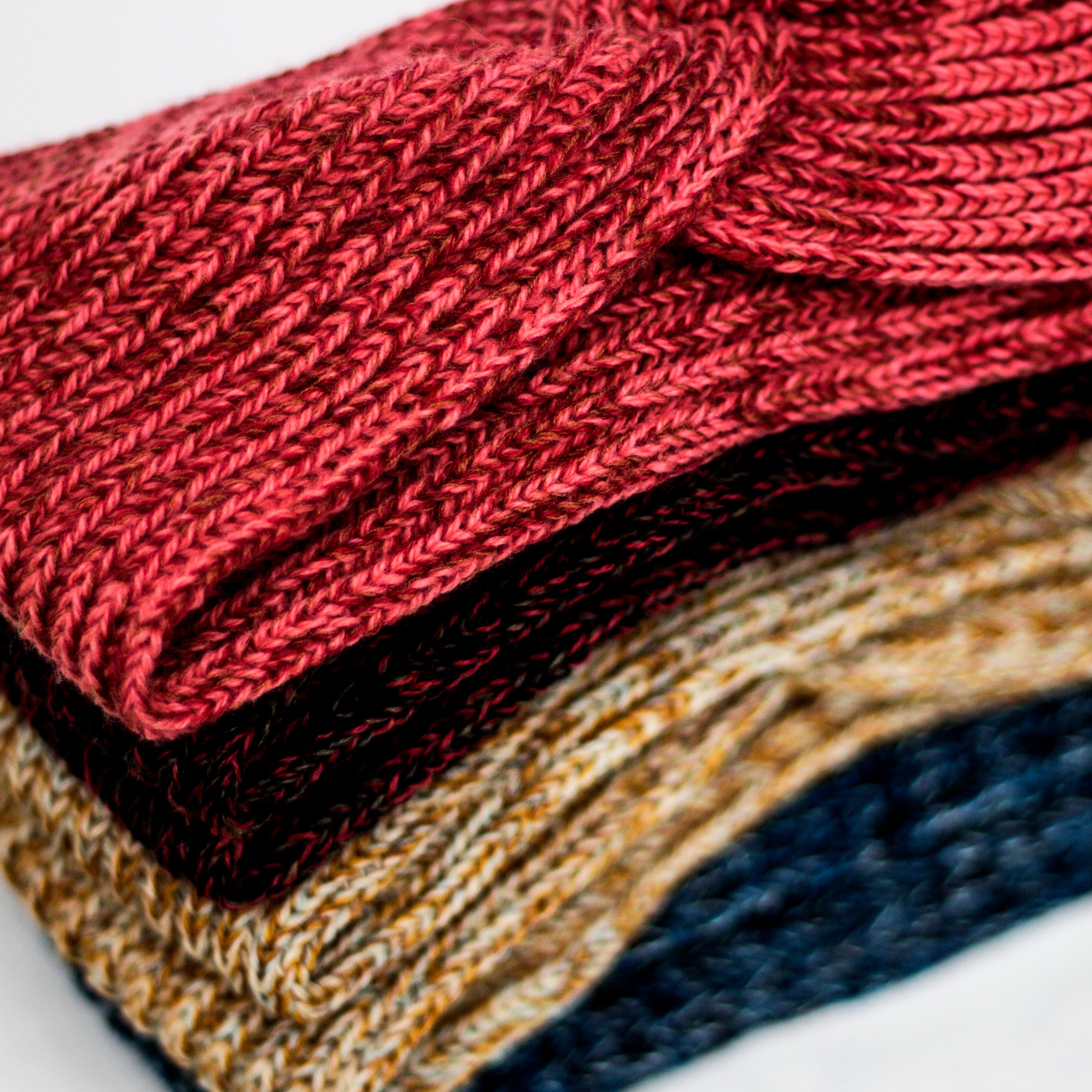 Merino čelenka Melange / chilli