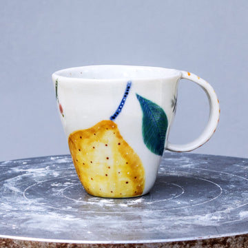 Porcelain breakfast bowl / collection with peas / No.1