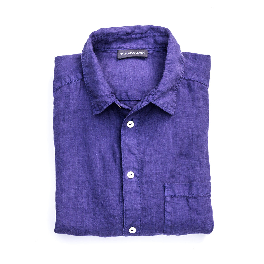 Extra soft unisex shirt in Orient Blue shade