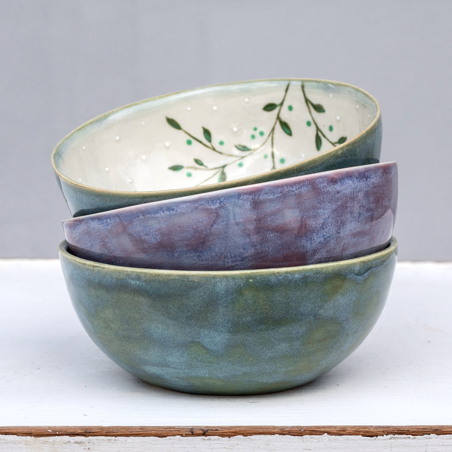 Porcelain breakfast bowl / collection with peas / No.1