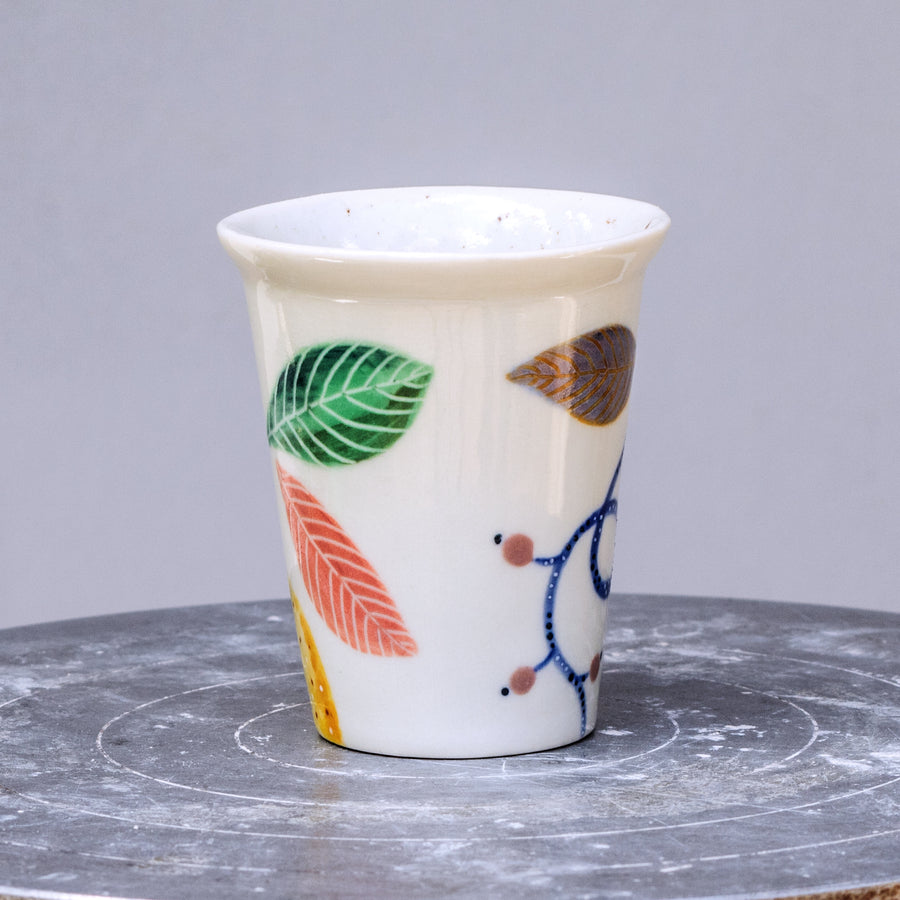 Porcelain breakfast bowl / collection with peas / No.1