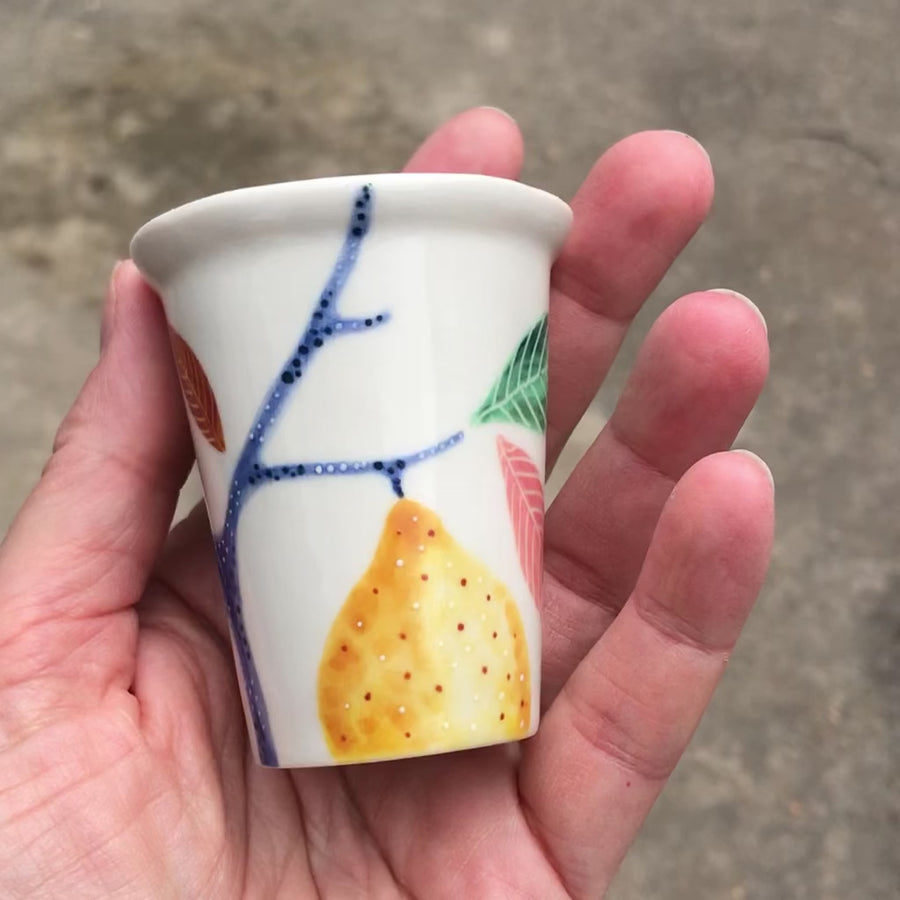 Porcelain breakfast bowl / collection with peas / No.1