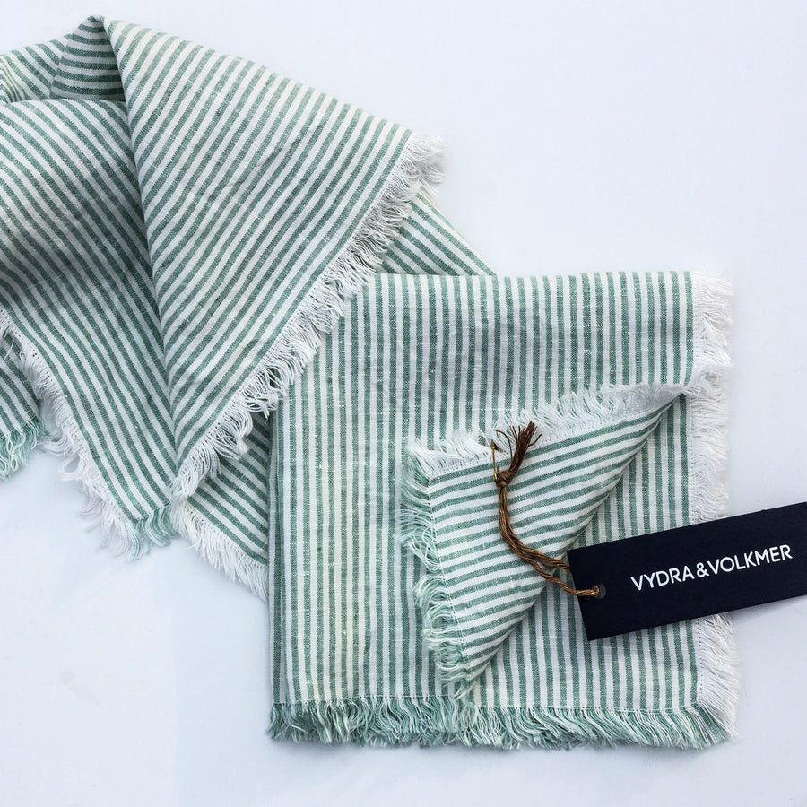 Set of two napkins with stripes