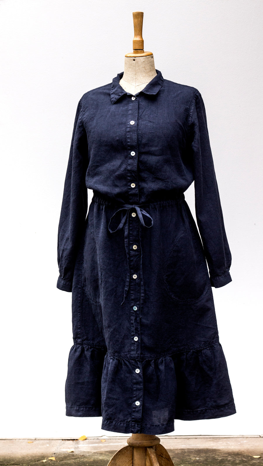 Shirt dress with canier in the shade of Night Sky