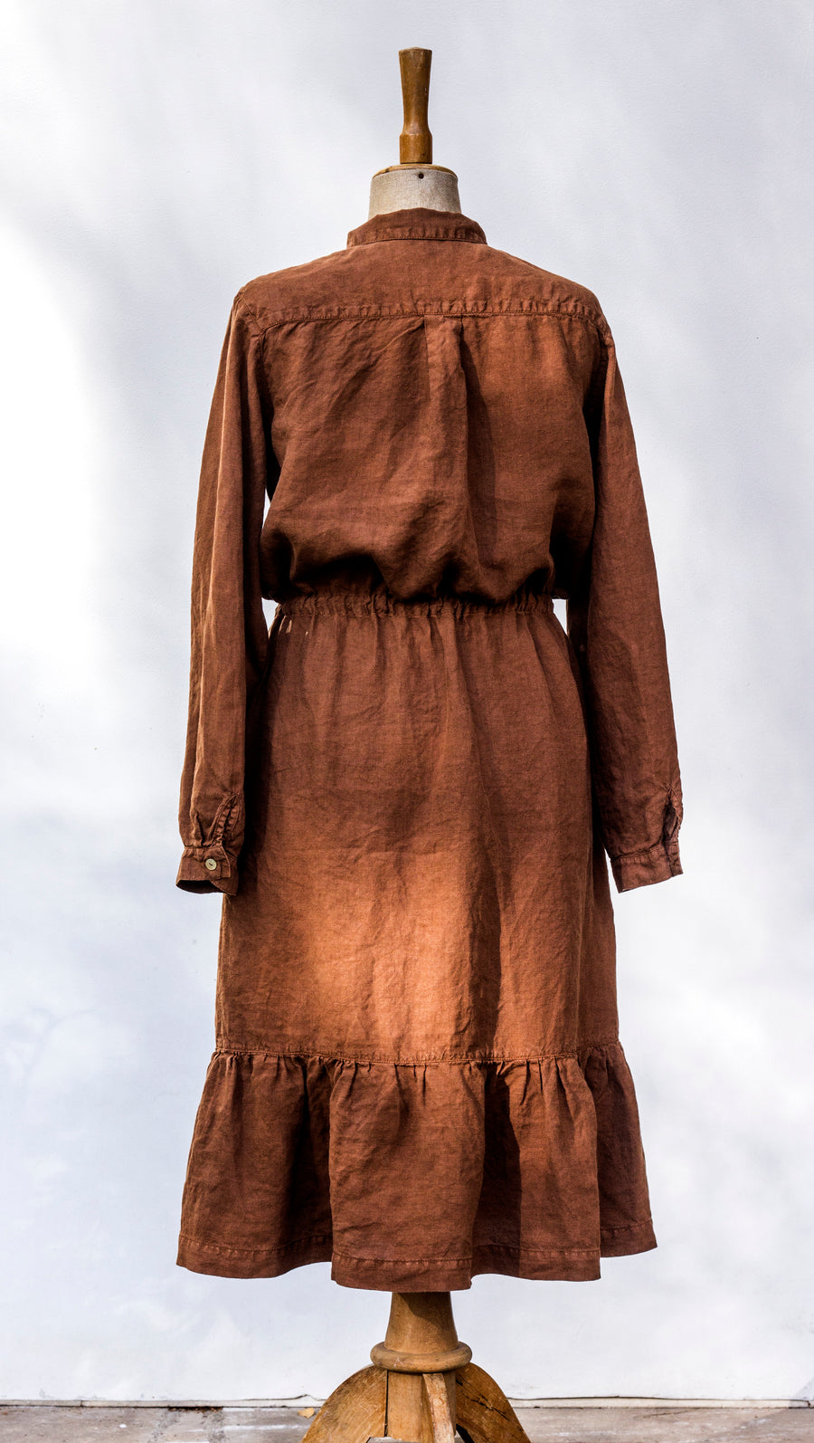 Shirt dress with a collar in Toffee shade