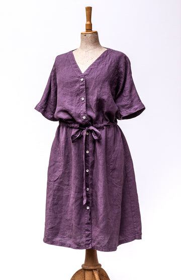 Extra soft button-up dress in the shade of Black Plum