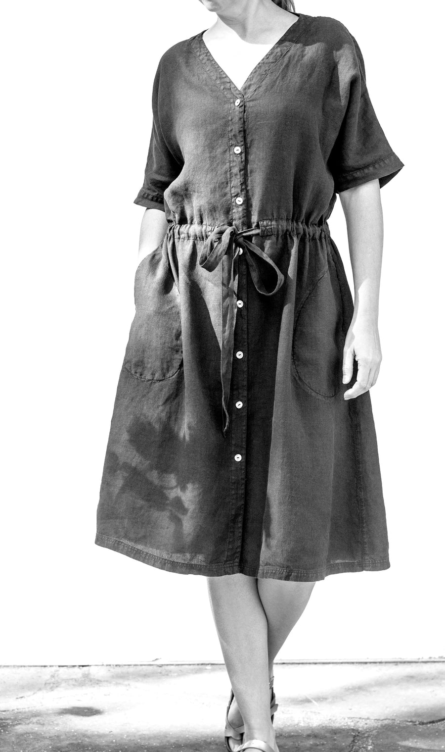 Extra soft button-up dress in the shade of Black Plum