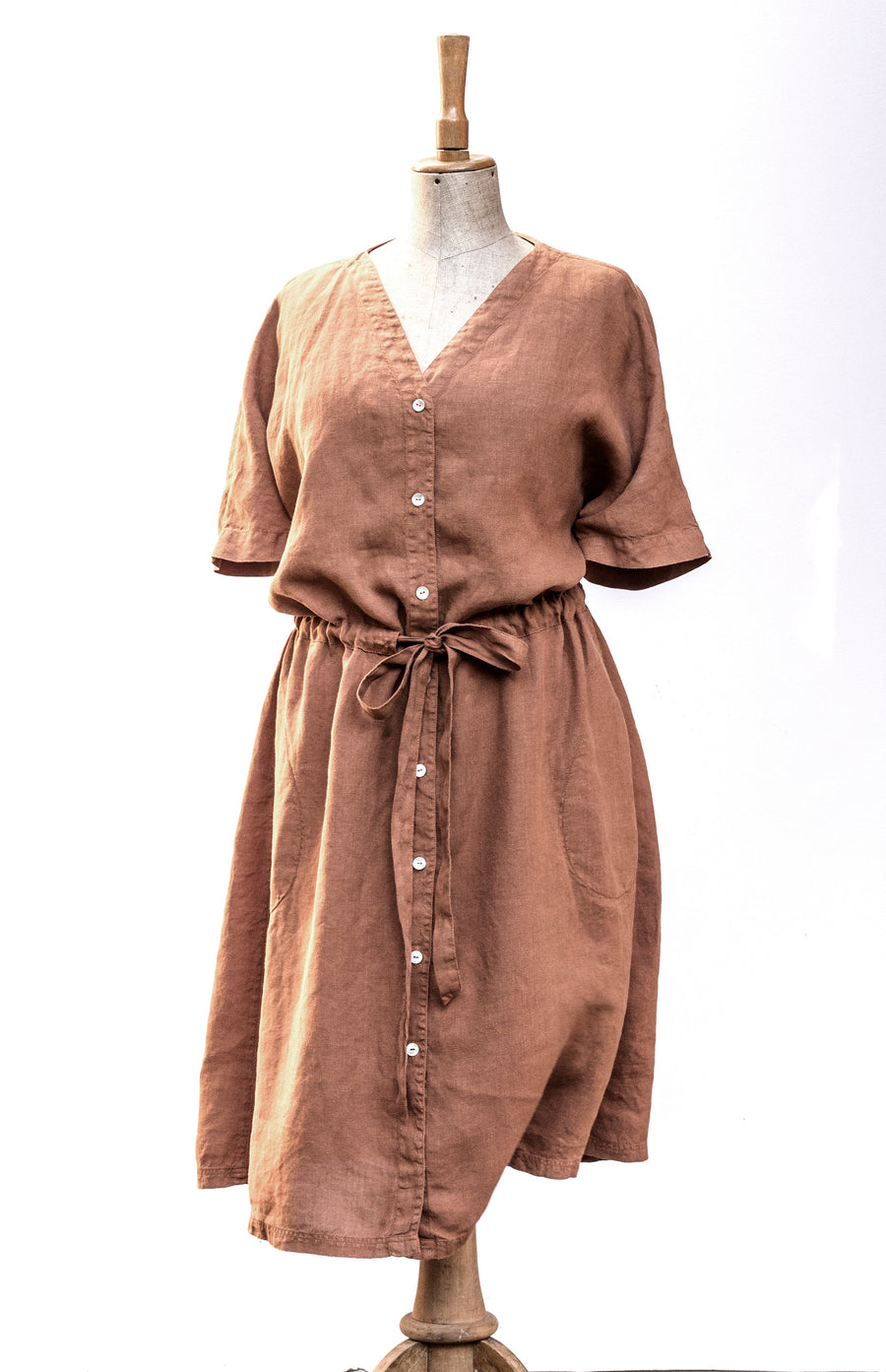 Extra soft button-up dress in the shade of Black Plum
