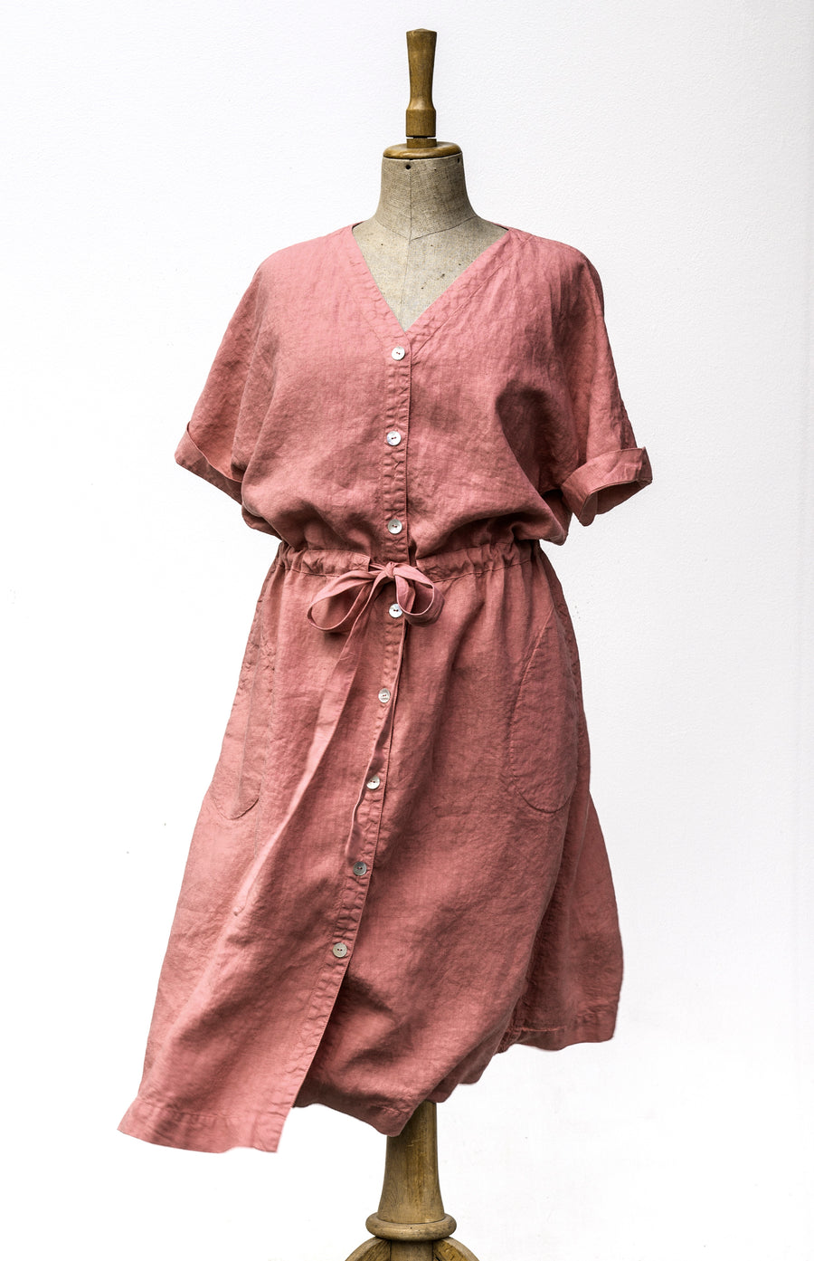 Extra soft button-up dress in the shade of Black Plum