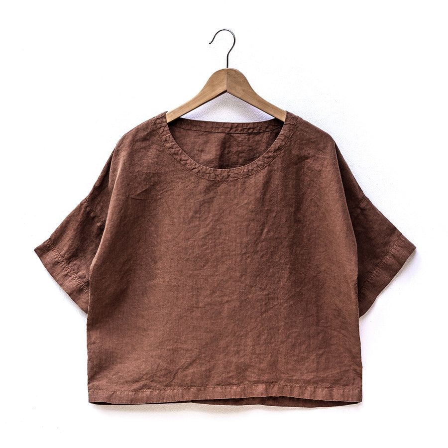 Oversized top with sleeves in Fuchsia Rose shade