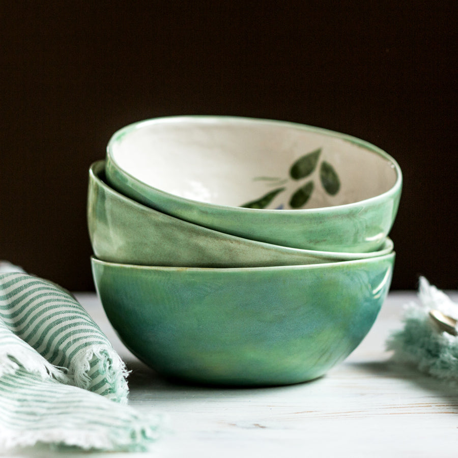 Porcelain breakfast bowl / collection with peas / No.2