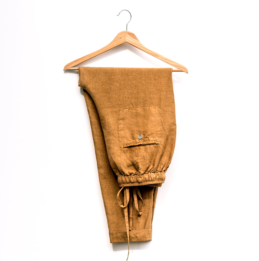 Comfortable airy trousers in Wood Thrush shade
