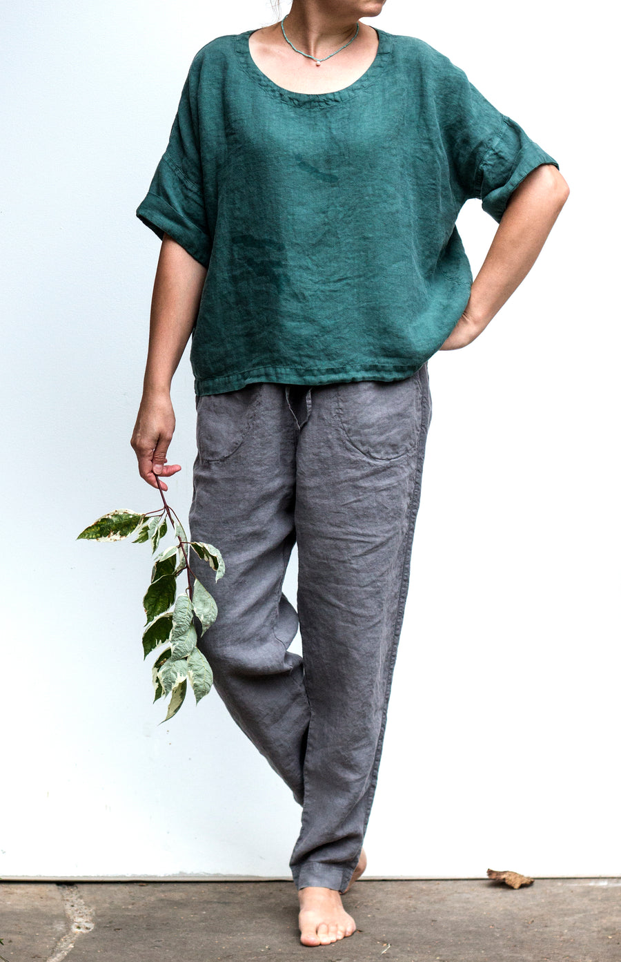 Široký top s rukávky z extra jemného lnu v odstínu Sagebrush Green