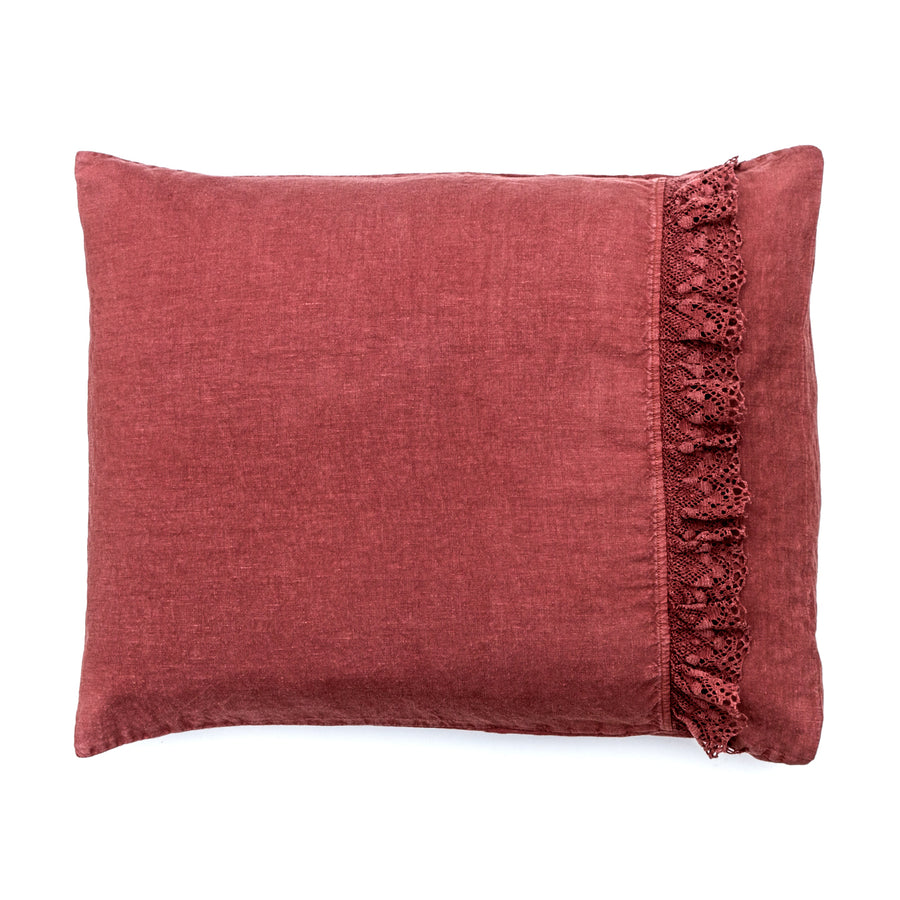 Pillow with vamber lace in the shade of Redwood