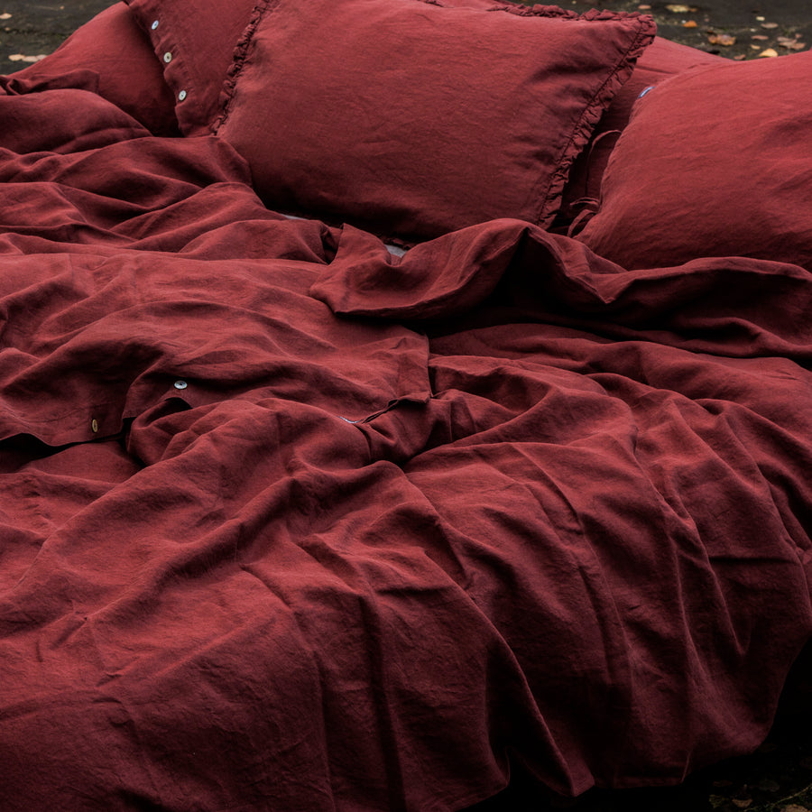 Extra fine linen bedding in the shade Rum Raisin - preorder